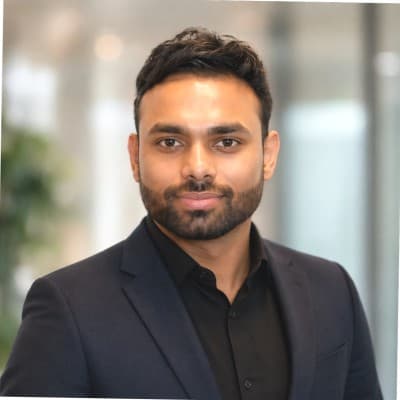 Professional headshot of Saket Garodia